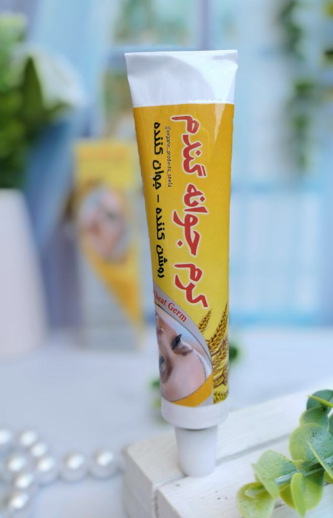 کرم جوانه گندم 